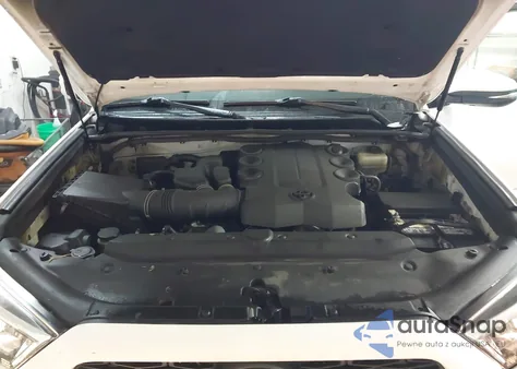 2018 Toyota 4Runner Sr5 Premium z USA, uszkodzony, nr VIN JTEBU5JR0J5485487